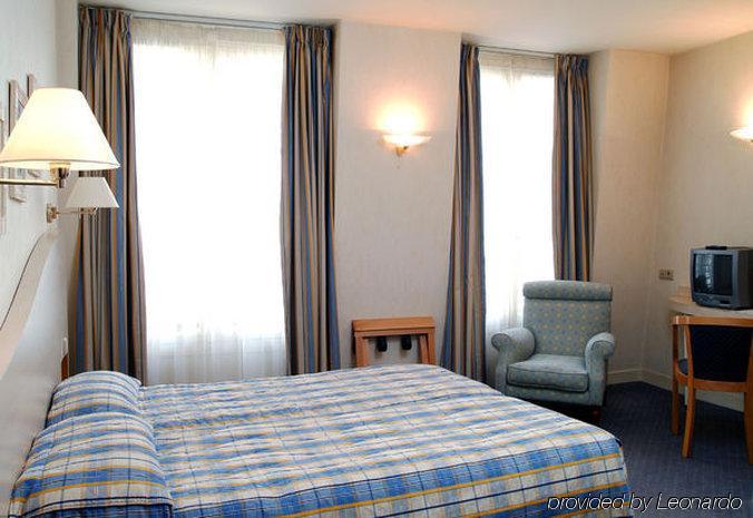 Timhotel Opera Blanche Fontaine 4*
